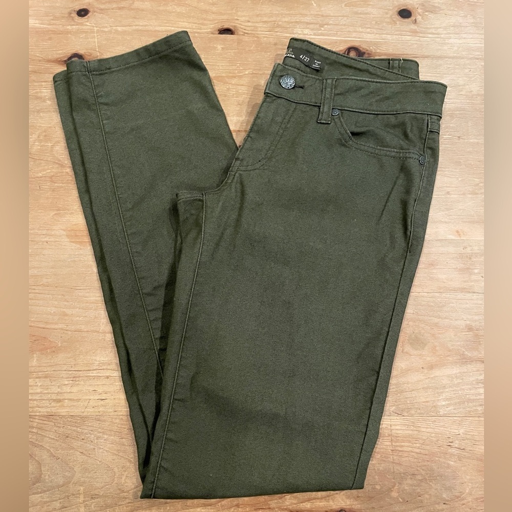 Prana Women’s Green Organic Cotton Hiking Pants Jeans Outdoorsy Casual 4